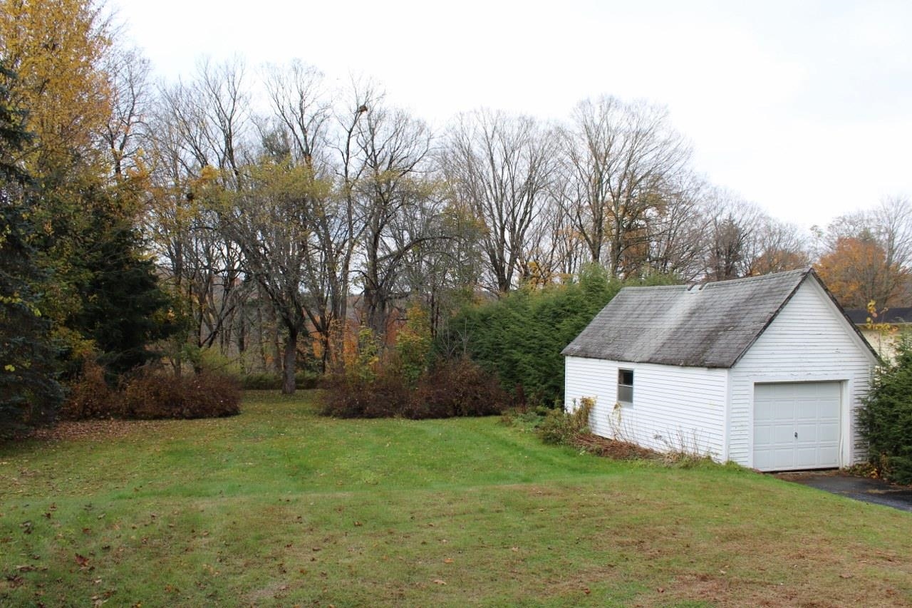 167 Park Street Springfield, VT 05156 - Photo 9 of 25