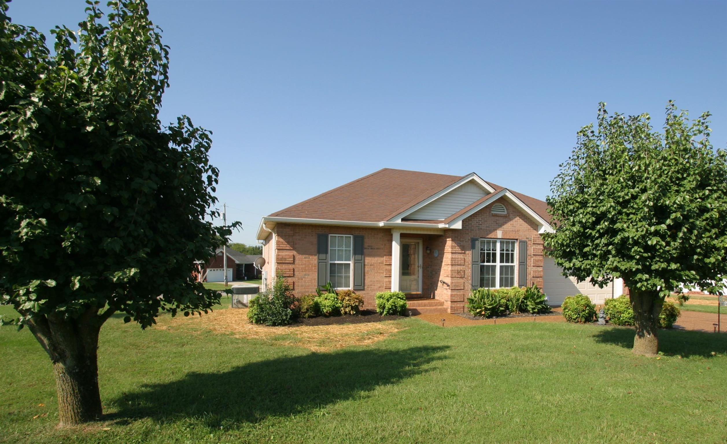 201 Putter Point Drive Gallatin, TN 37066 - Photo 20 of 24 All Brick on 1/3 Acre.