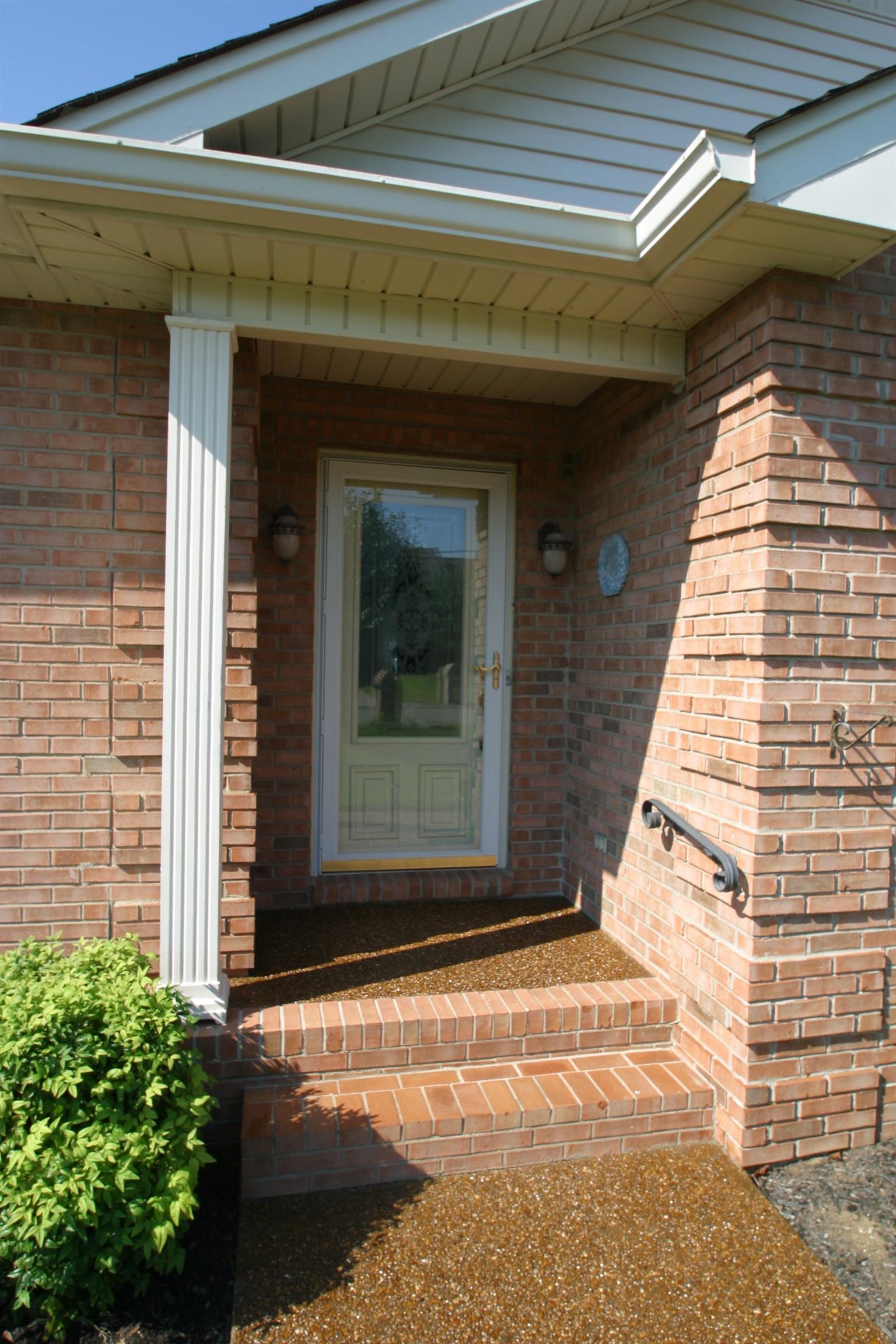 201 Putter Point Drive Gallatin, TN 37066 - Photo 3 of 24 Entrance