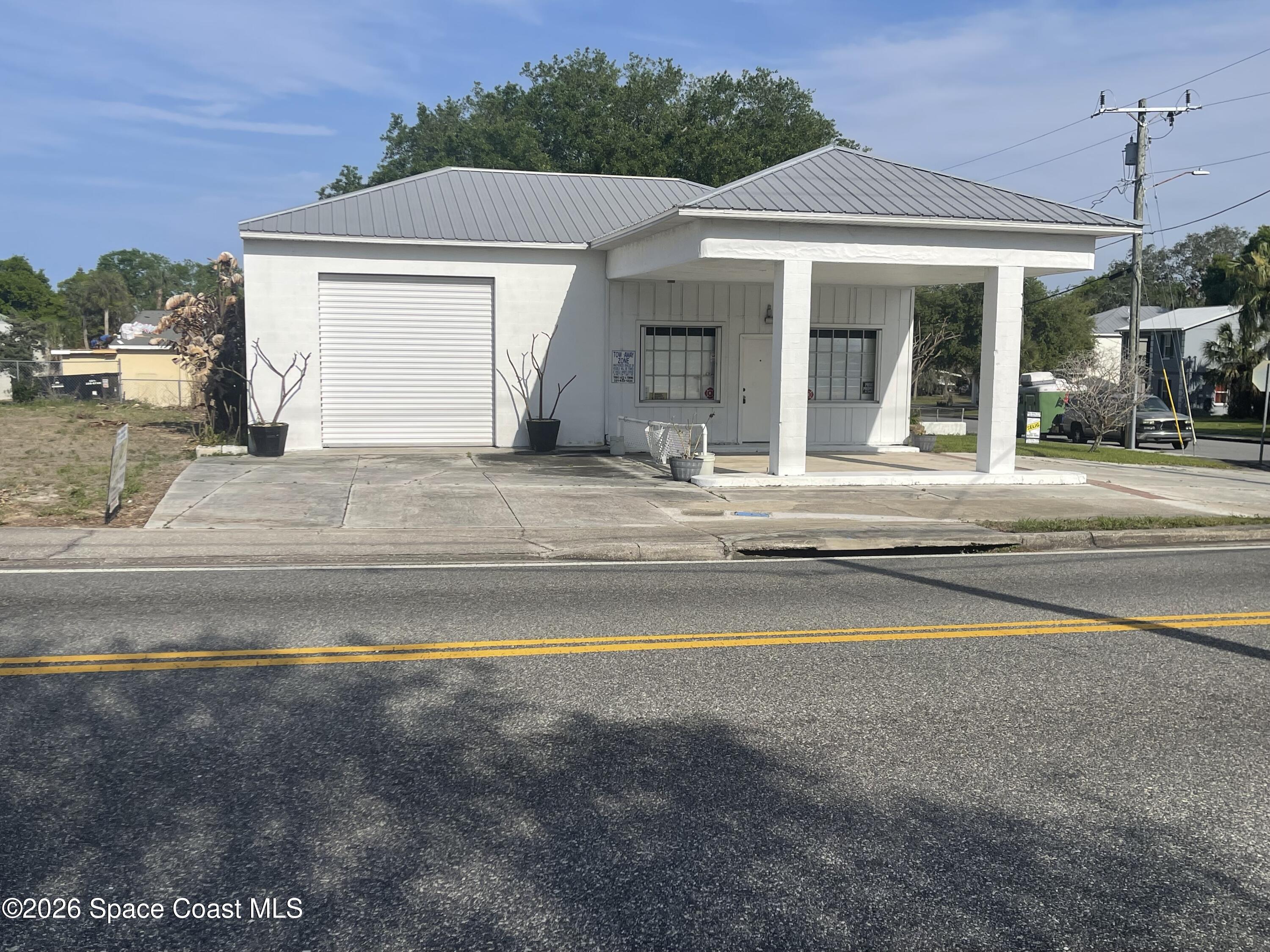 606 Forrest Avenue Cocoa, FL 32922 - Photo 3 of 3 IMG_2628