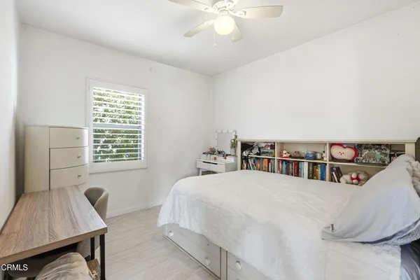 $975,000 | 3233 Community Avenue, La Crescenta, CA 91214