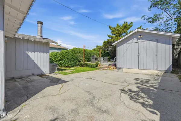 $975,000 | 3233 Community Avenue, La Crescenta, CA 91214