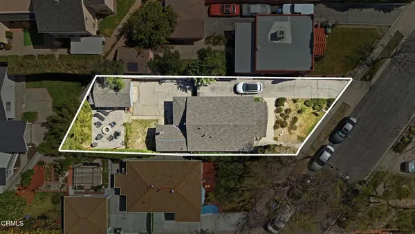 $975,000 | 3233 Community Avenue, La Crescenta, CA 91214