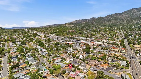 $975,000 | 3233 Community Avenue, La Crescenta, CA 91214