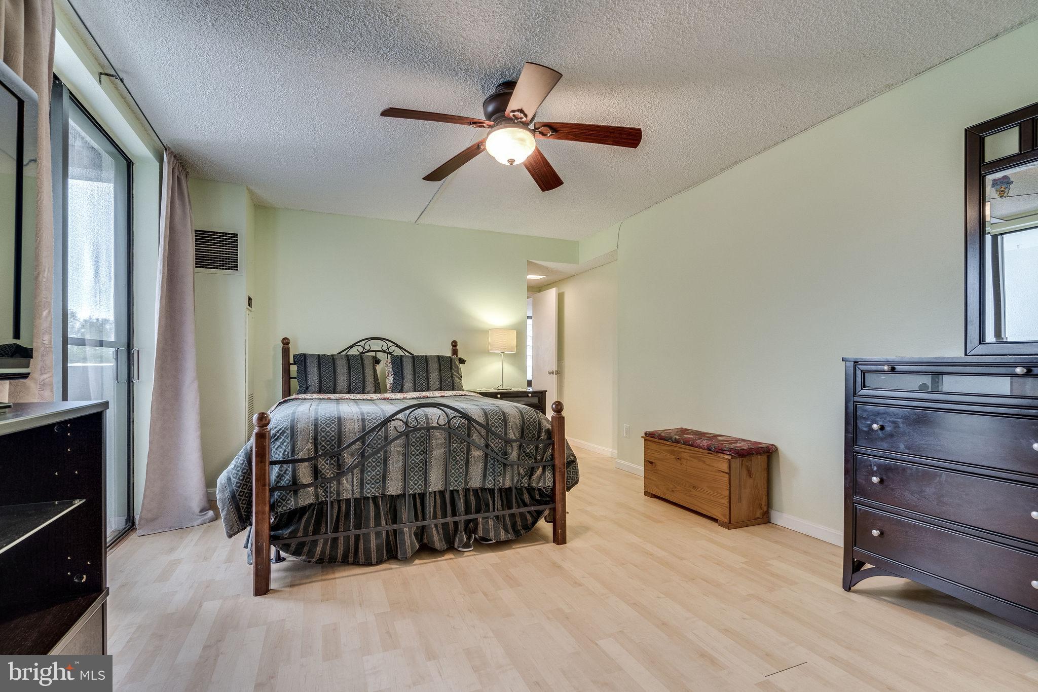 6101 Edsall Road, Unit 905 Alexandria, VA 22304 - Photo 30 of 62