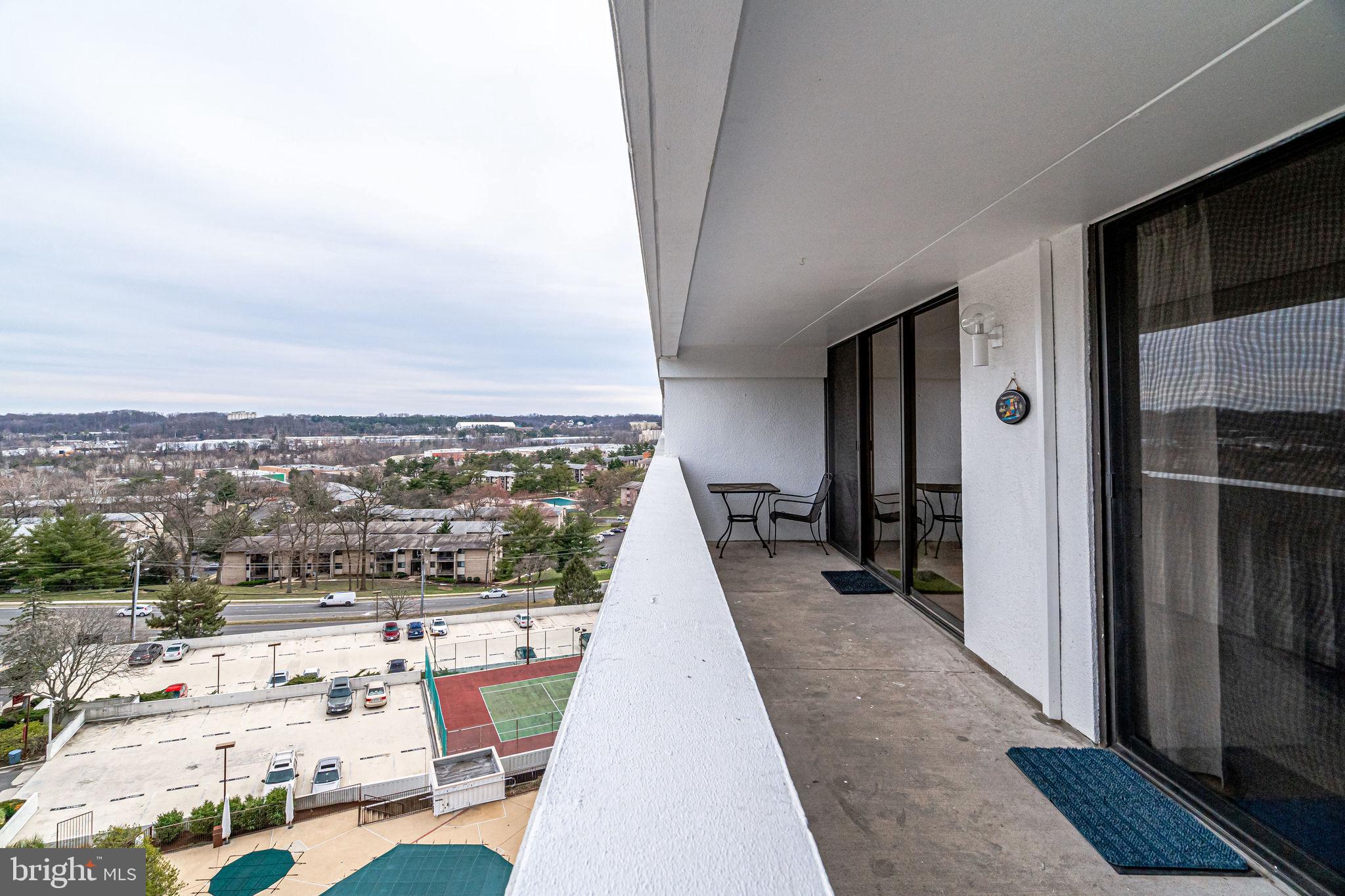 6101 Edsall Road, Unit 905 Alexandria, VA 22304 - Photo 42 of 62 a view of balcony with furniture