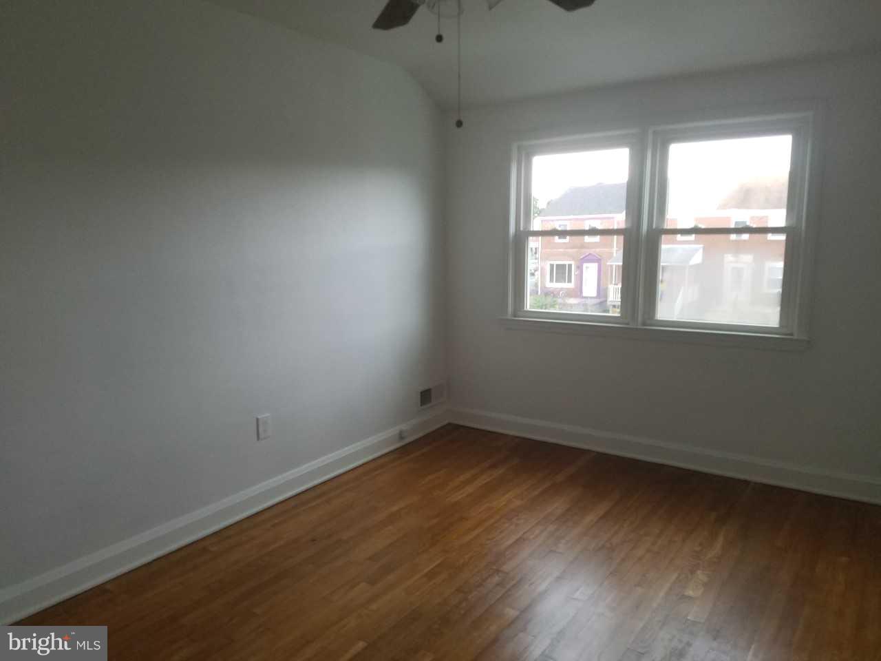 1904 Barry Road Baltimore, MD 21222 - Photo 17 of 26 Dining Room