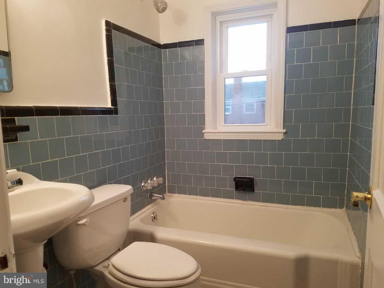 1904 Barry Road Baltimore, MD 21222 - Photo 21 of 26 Bath