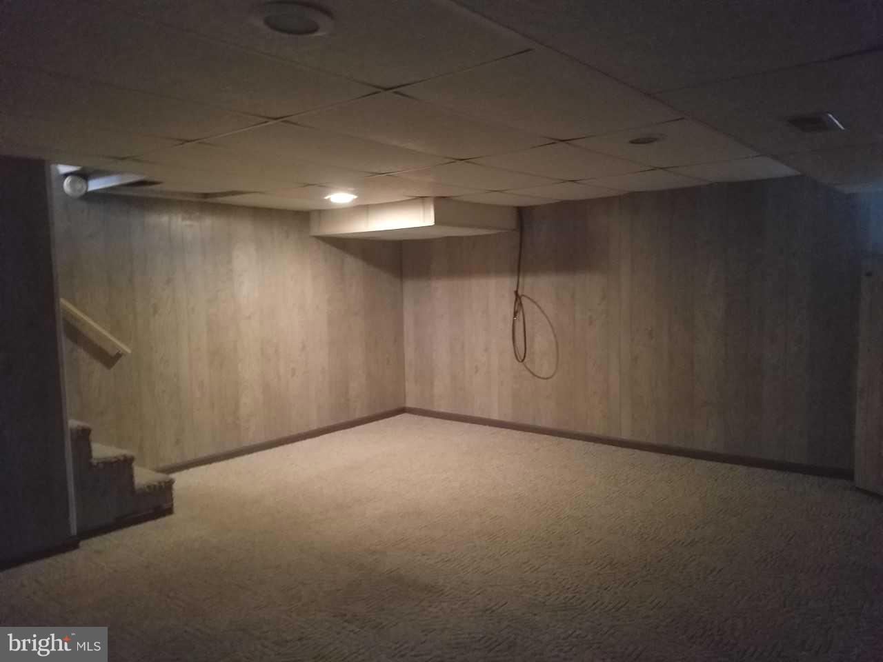 1904 Barry Road Baltimore, MD 21222 - Photo 23 of 26 Family Room