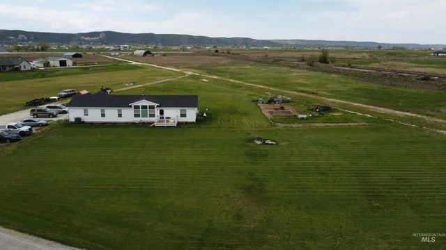 $2,598,000 | 2385 Airport Road, Emmett, ID 83617