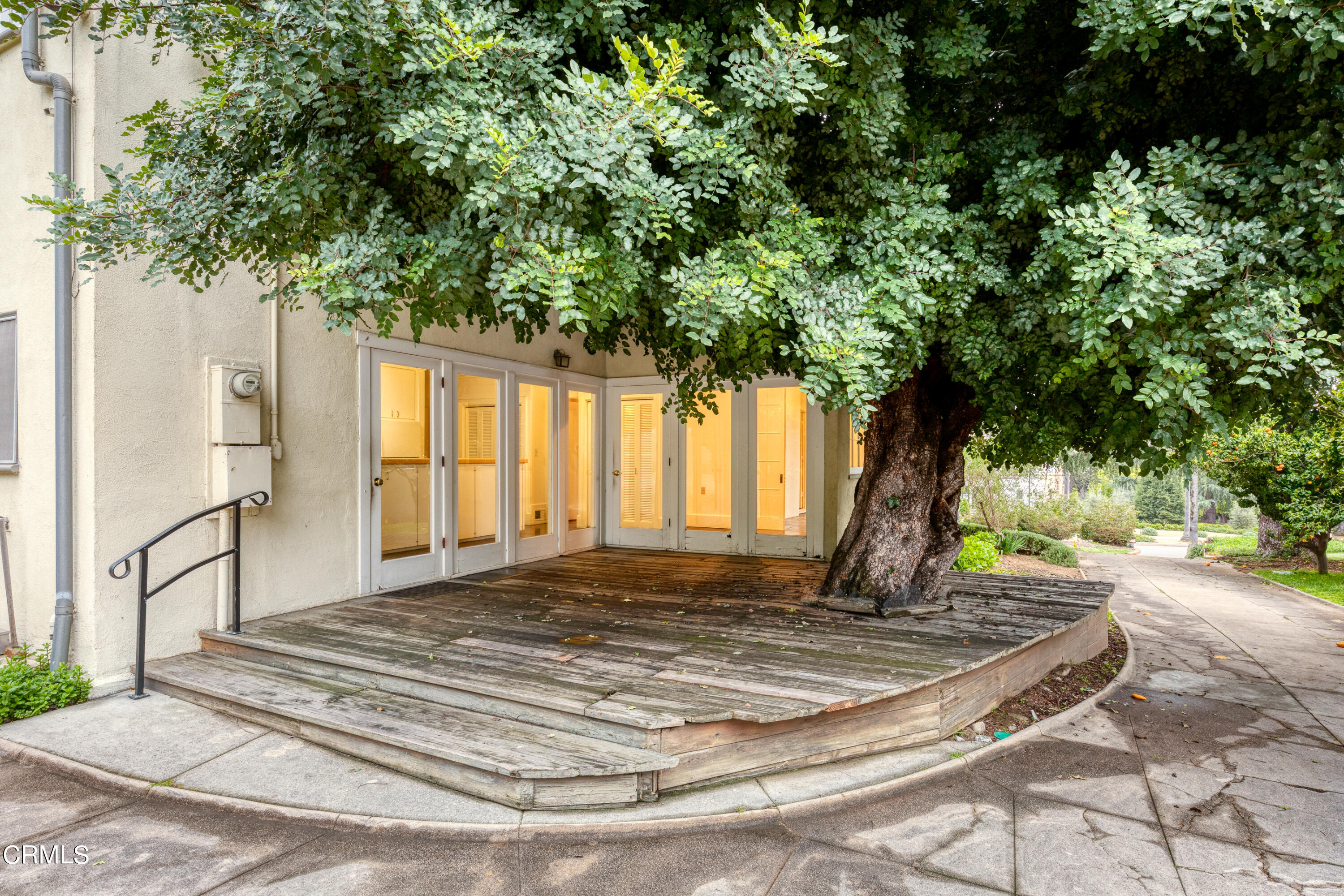 1973 Mendocino Lane Altadena, CA 91001 - Photo 54 of 57 a view of a backyard with large trees