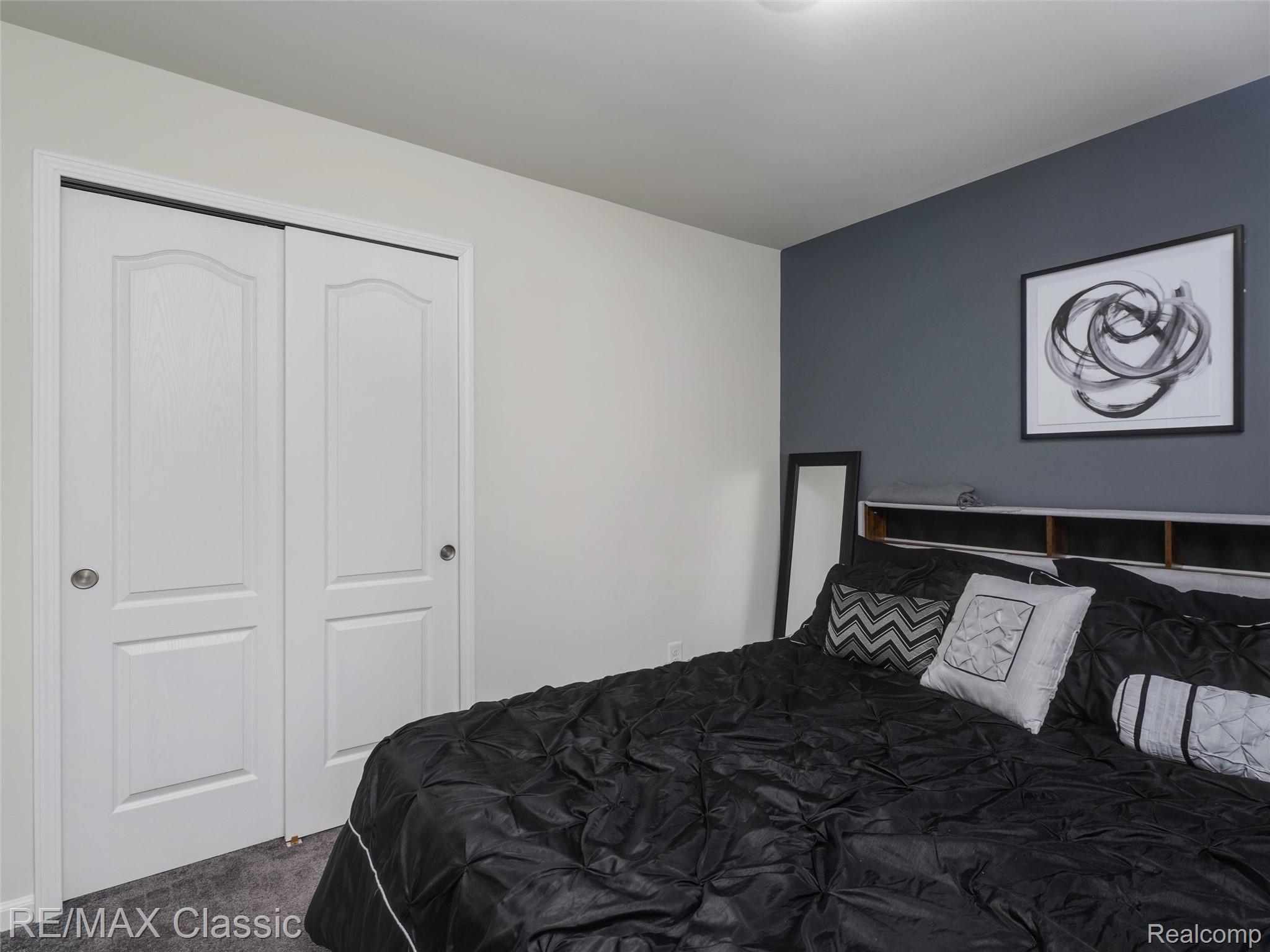 24869 Ivy Road Novi, MI 48375 - Photo 20 of 31 Bedroom 3
