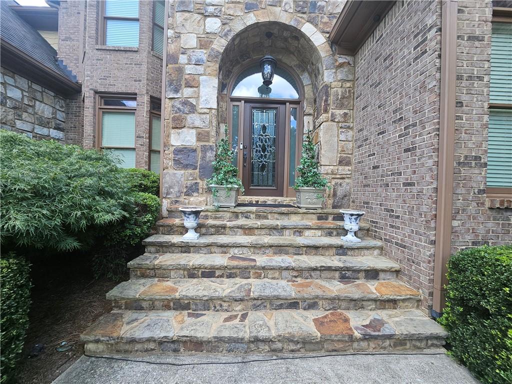 930 Chateau Forest Road Hoschton, GA 30548 - Photo 4 of 55