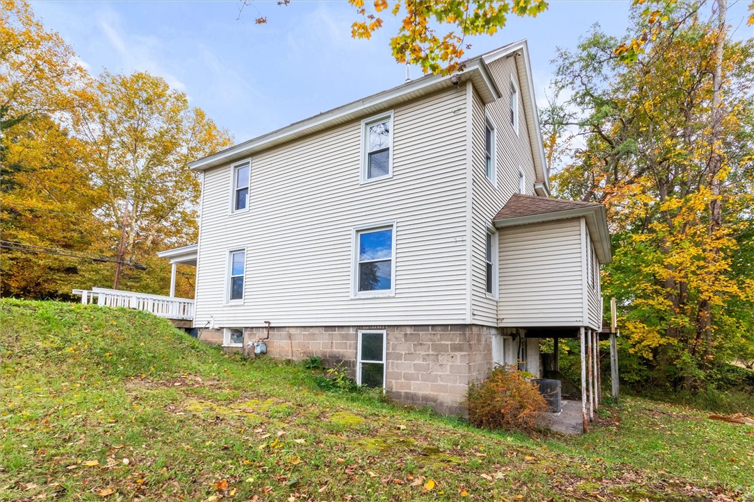 3680 South Main Street Marion, NY 14505 - Photo 7 of 37 rear left