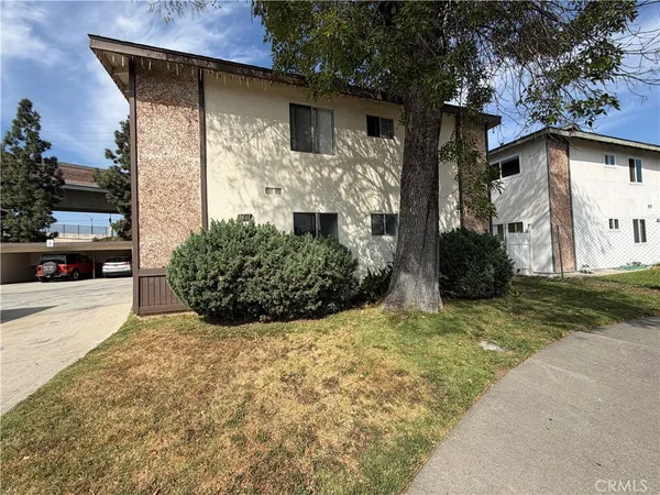 $2,495 | 1611 Picadilly Way, Unit B, Fullerton, CA 92801