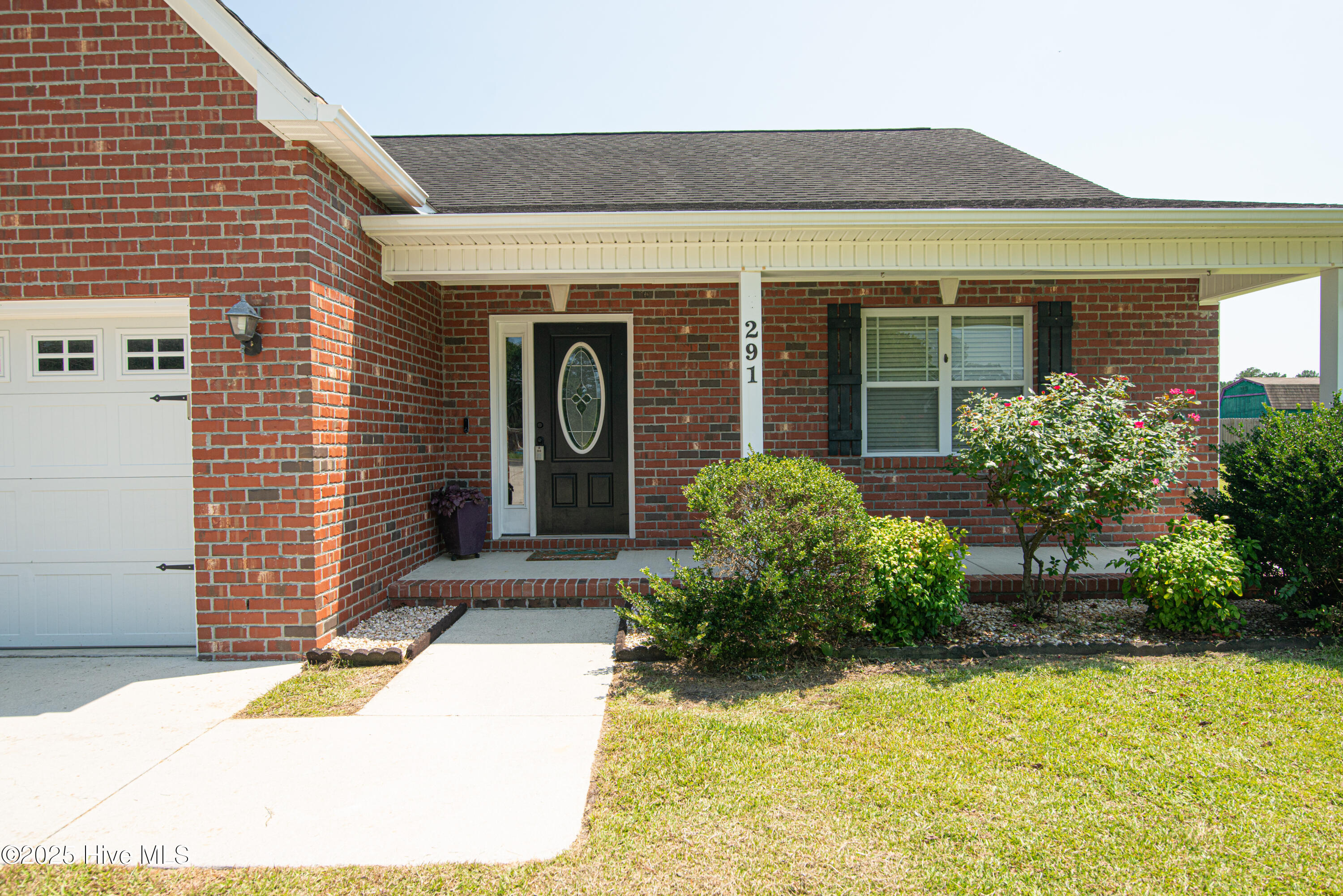 291 Richlands Loop Road Richlands, NC 28574 - Photo 5 of 50 Entrance