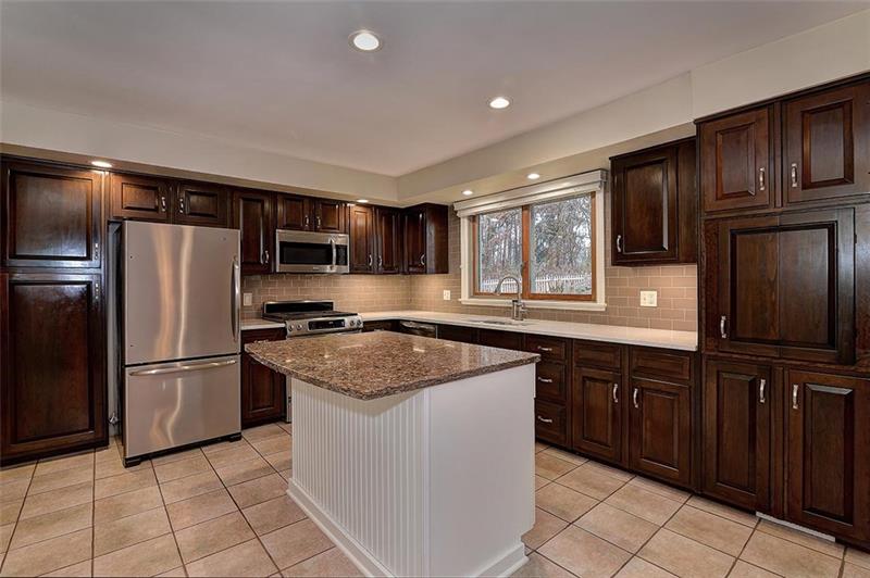163 Glen Rape Road Rochester, PA 15074 - Photo 8 of 25 Kitchen View2