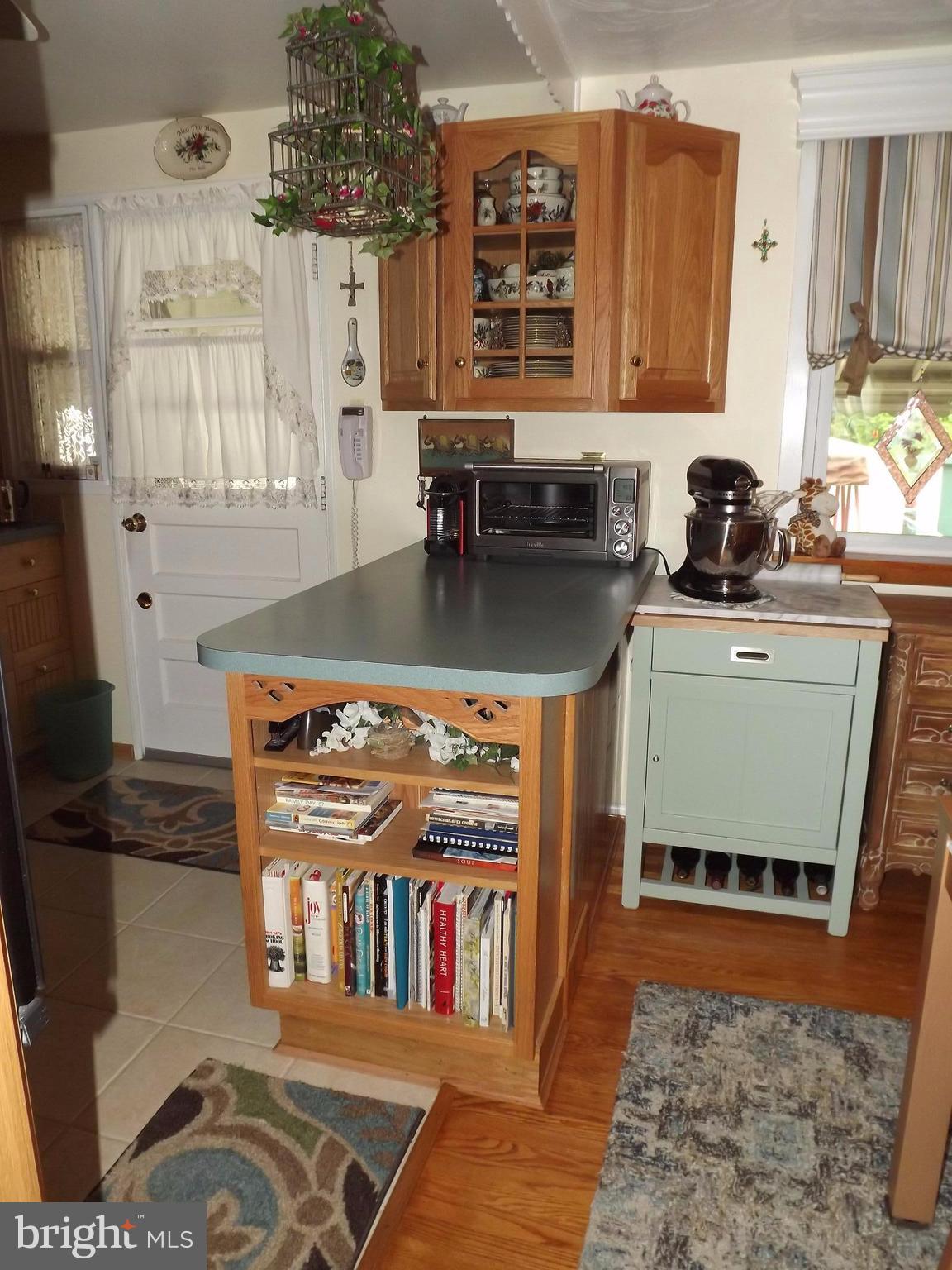 7357 Edsworth Road Baltimore, MD 21222 - Photo 11 of 30 Perfect place to put all of your recipe books.