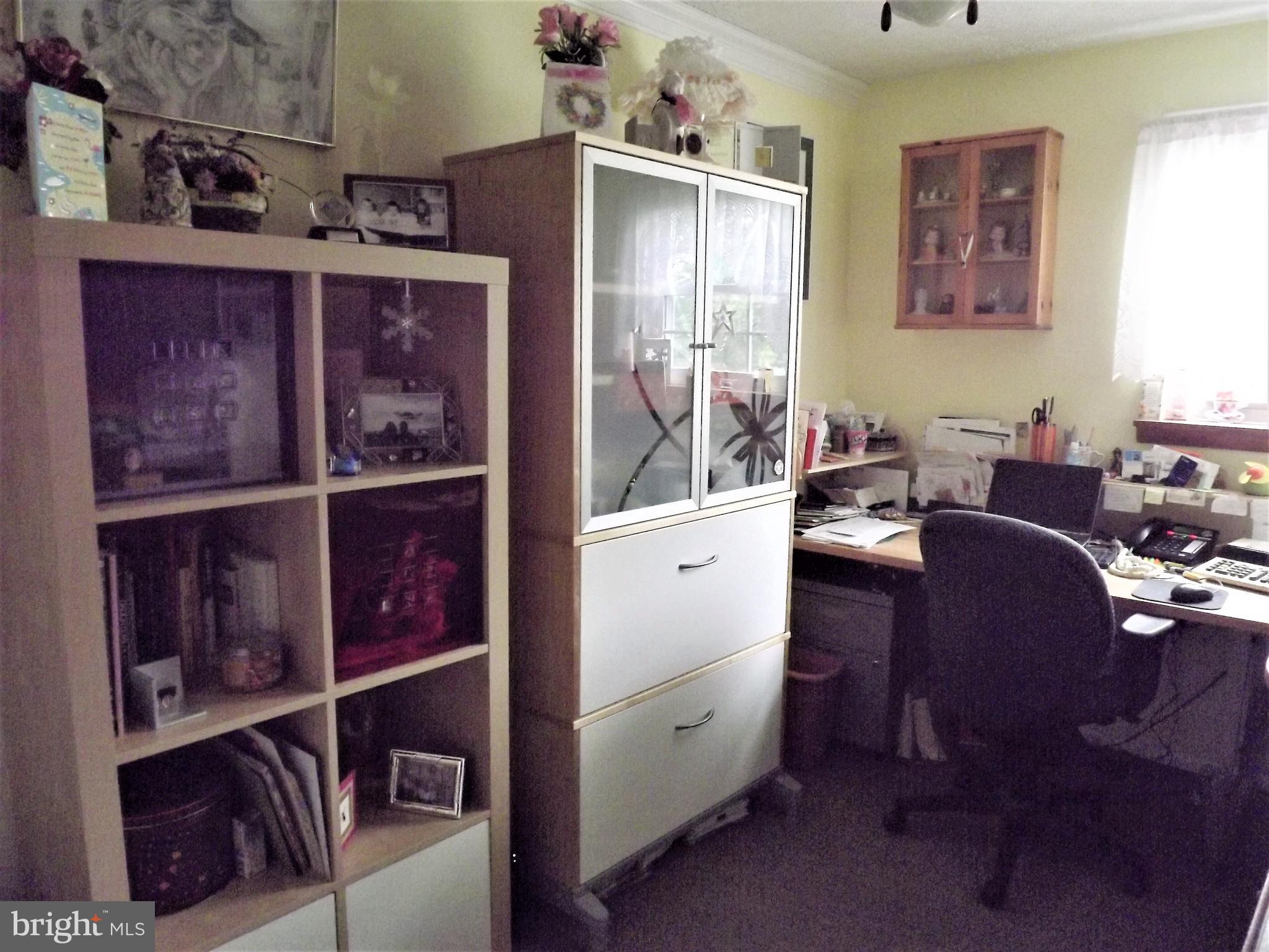 7357 Edsworth Road Baltimore, MD 21222 - Photo 27 of 30 3rd bedroom currently used as an office.
