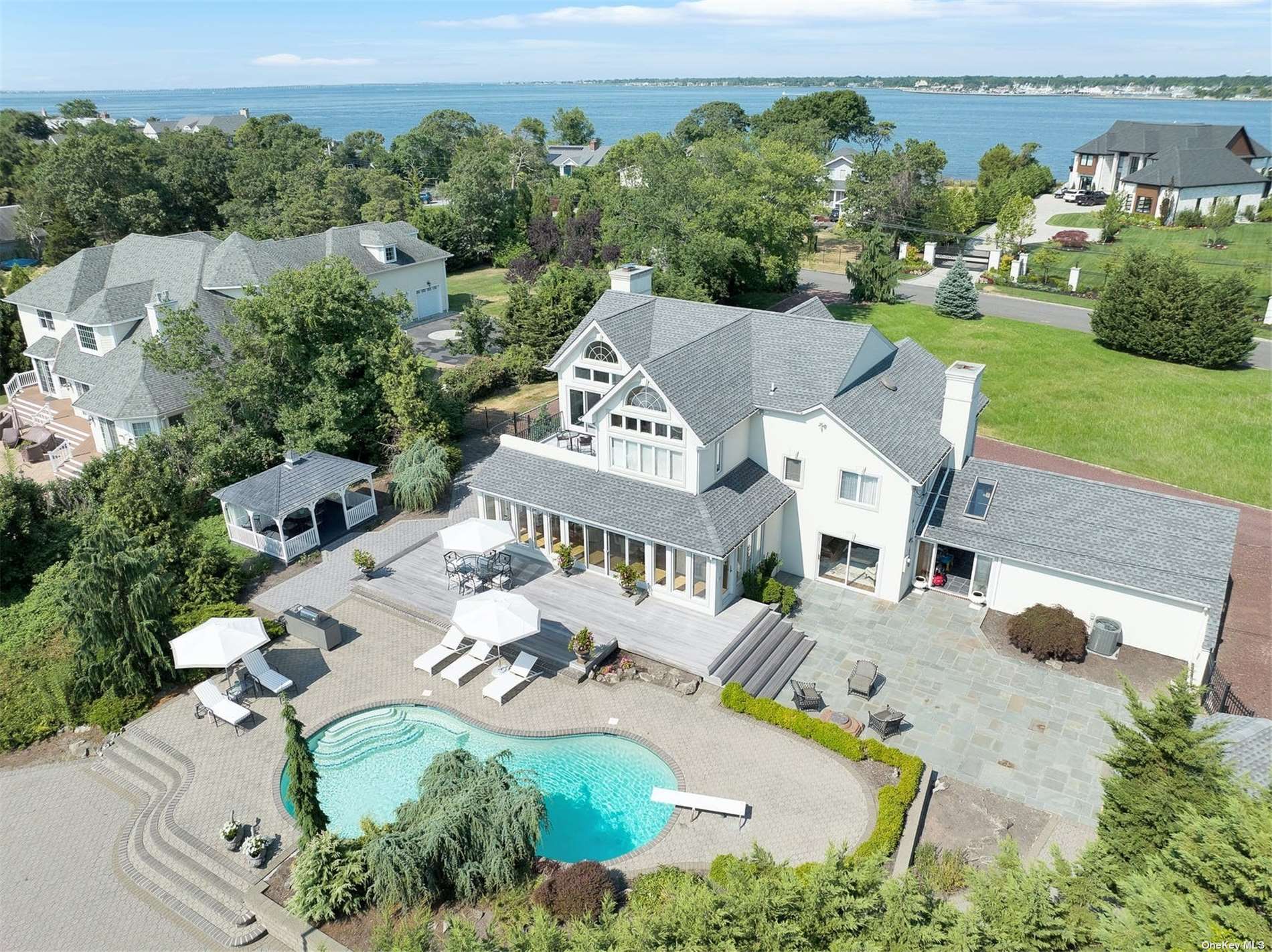 59 West Bayberry Road Islip, NY 11751 - Photo 1 of 1 Gallery Image 1