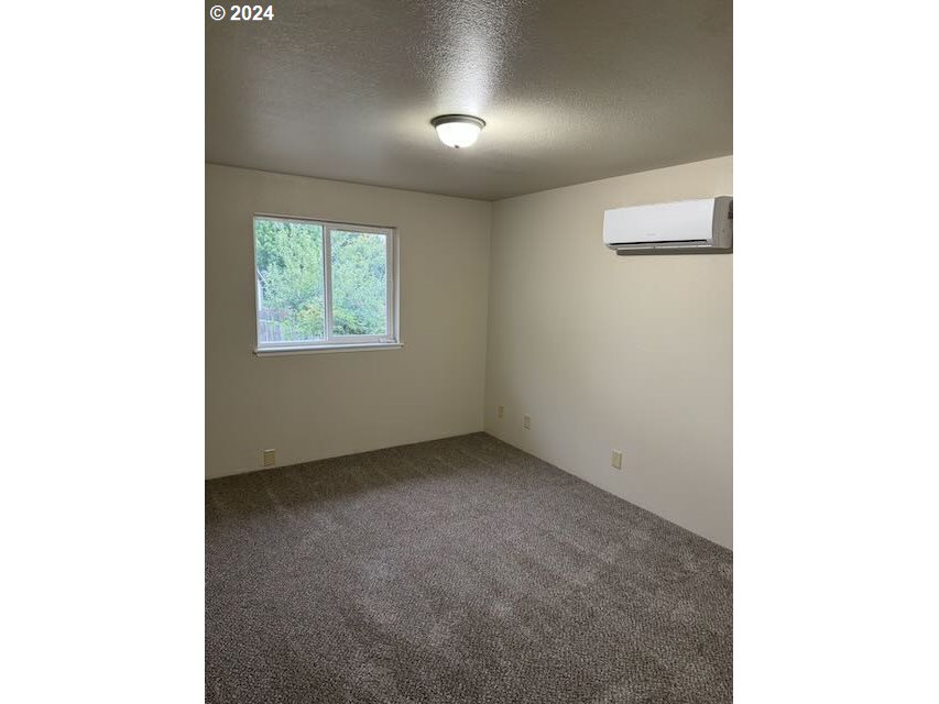 482 Corona Loop Road Roseburg, OR 97471 - Photo 12 of 13 Gallery Image 12