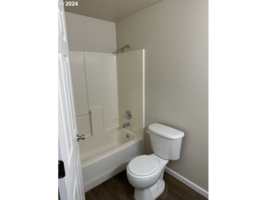 482 Corona Loop Road Roseburg, OR 97471 - Photo 10 of 13 Gallery Image 10