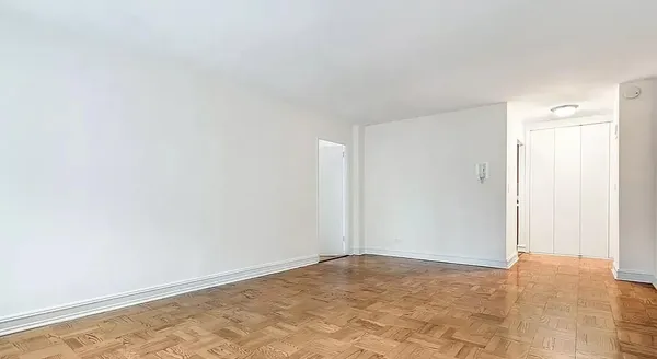 $4,250 | 888 8th Avenue, Unit 9B | Theater District