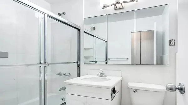 $4,250 | 888 8th Avenue, Unit 9B | Theater District