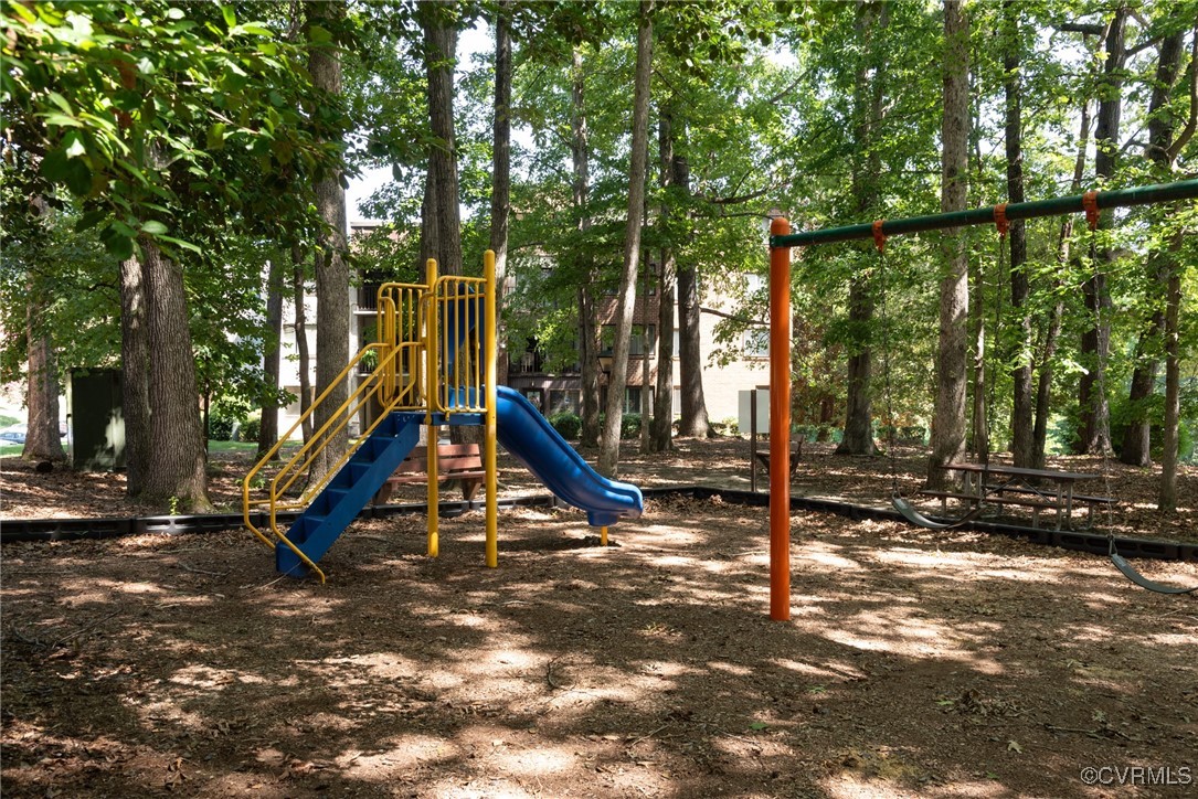 1502 Largo Road, Unit 302 Henrico, VA 23238 - Photo 24 of 26 Gallery Image 24