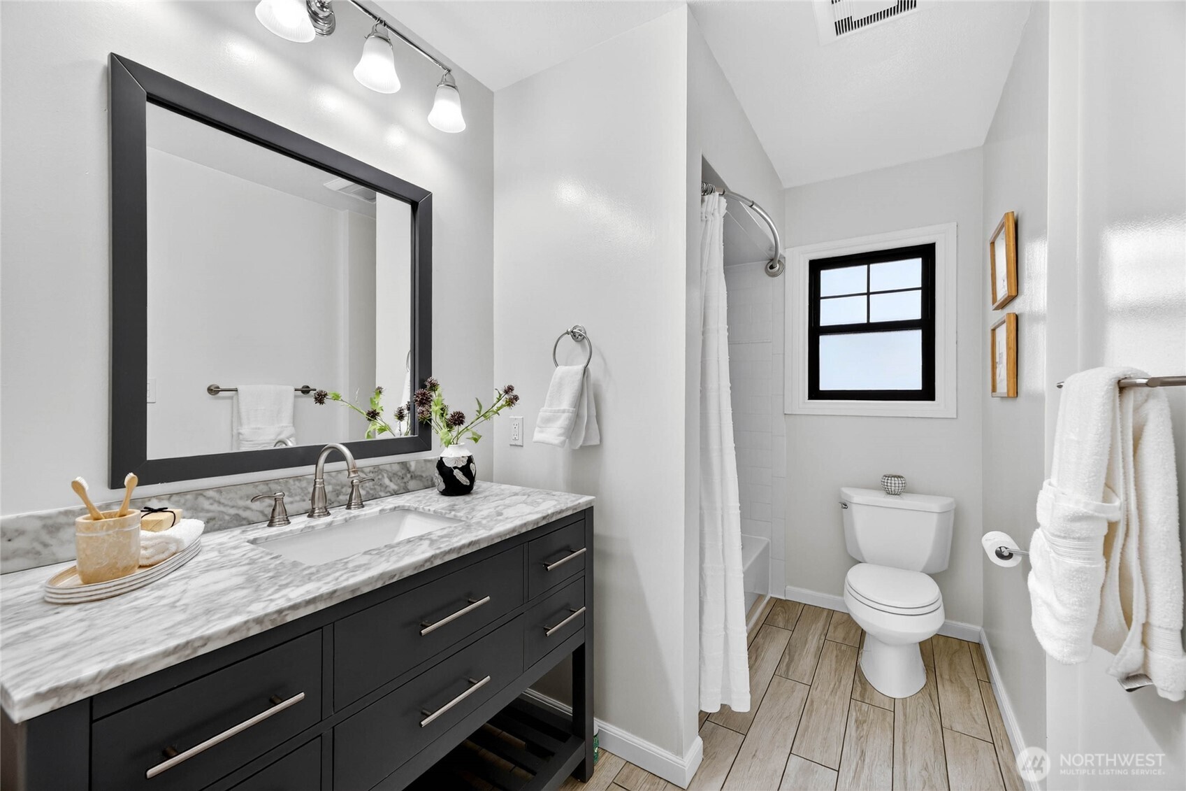 5311 Beach Drive Southwest Seattle, WA 98136 - Photo 16 of 40