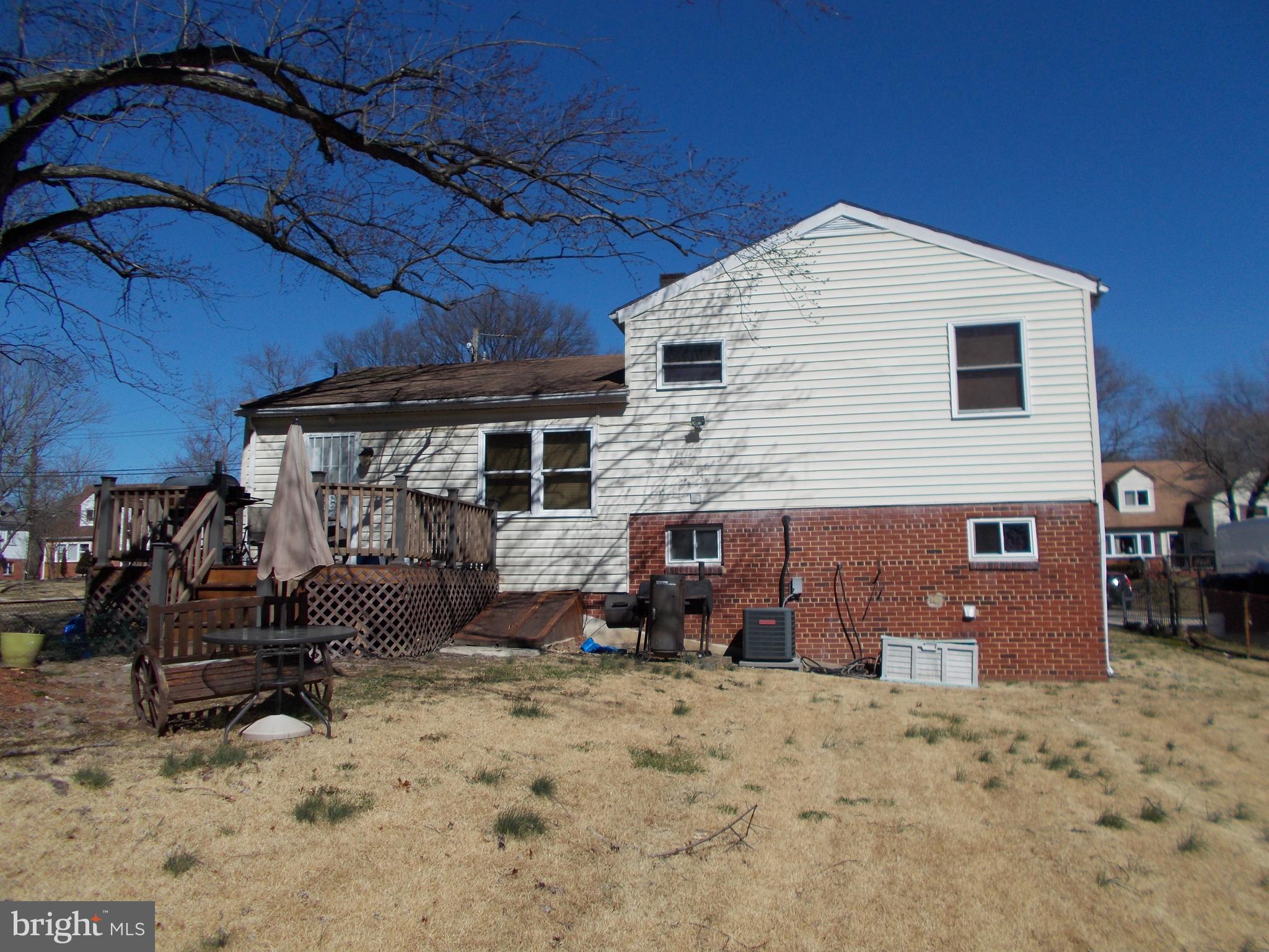 6907 Decatur Place Hyattsville, MD 20784 - Photo 5 of 16 Gallery Image 5