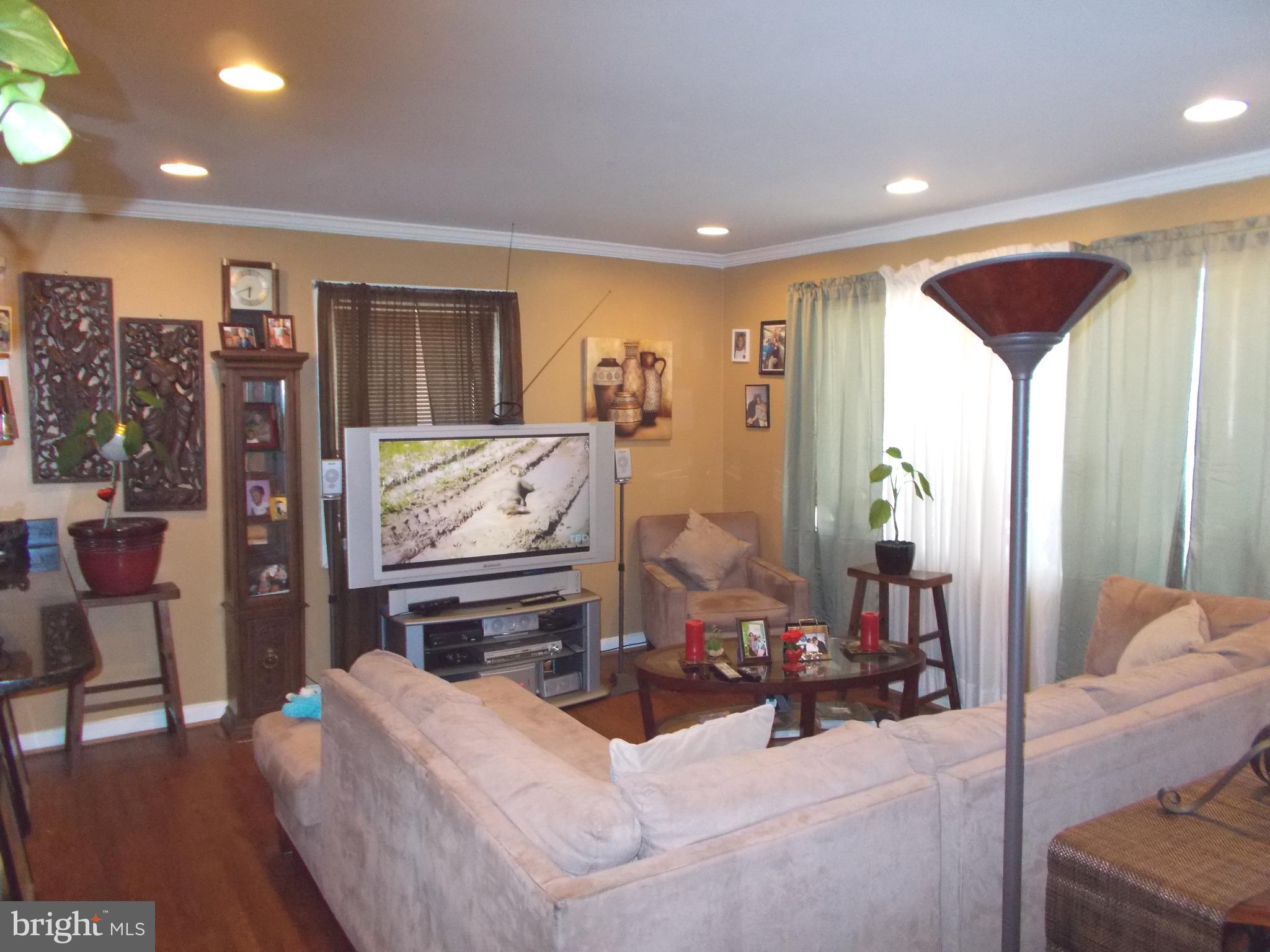 6907 Decatur Place Hyattsville, MD 20784 - Photo 8 of 16 Gallery Image 8