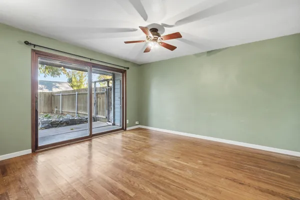 $299,900 | 2077 Skyline Drive, Redding, CA 96001