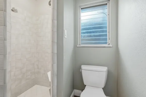 $299,900 | 2077 Skyline Drive, Redding, CA 96001
