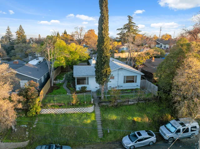 $314,900 | 2077 Skyline Drive, Redding, CA 96001