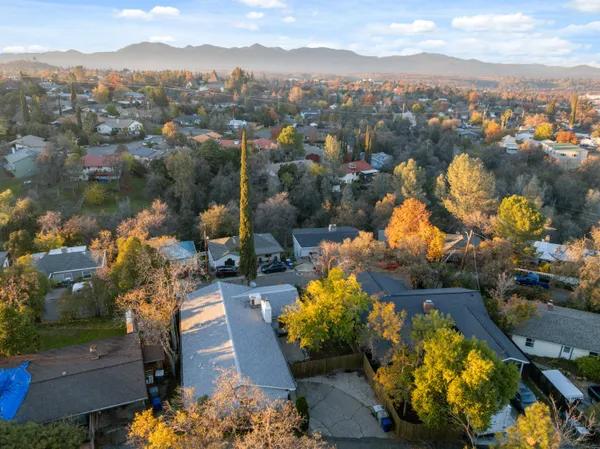 $299,900 | 2077 Skyline Drive, Redding, CA 96001