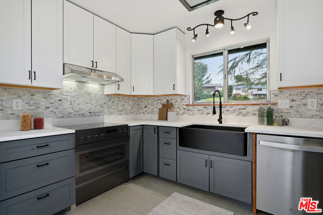 17832 Deer Hill Road Hidden Valley Lake, CA 95467 - Photo 34 of 57