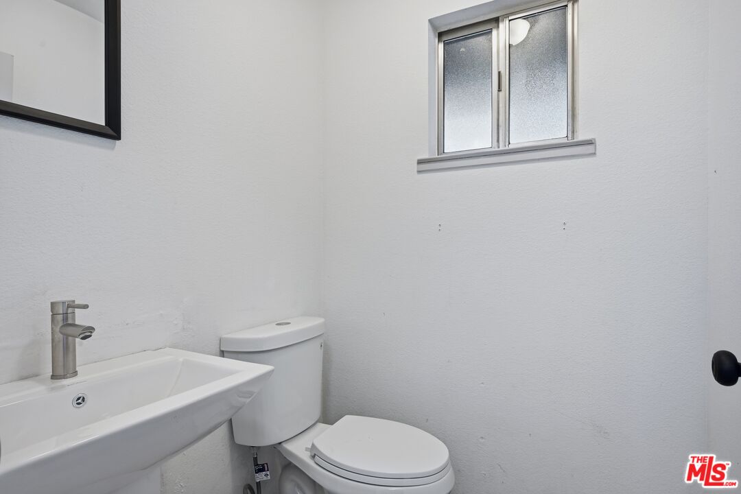 17832 Deer Hill Road Hidden Valley Lake, CA 95467 - Photo 8 of 57