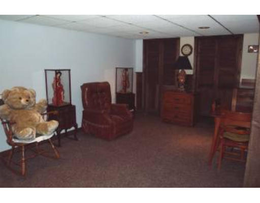 43 Ridge Street Westminster, MA 01473 - Photo 4 of 7 Gallery Image 4
