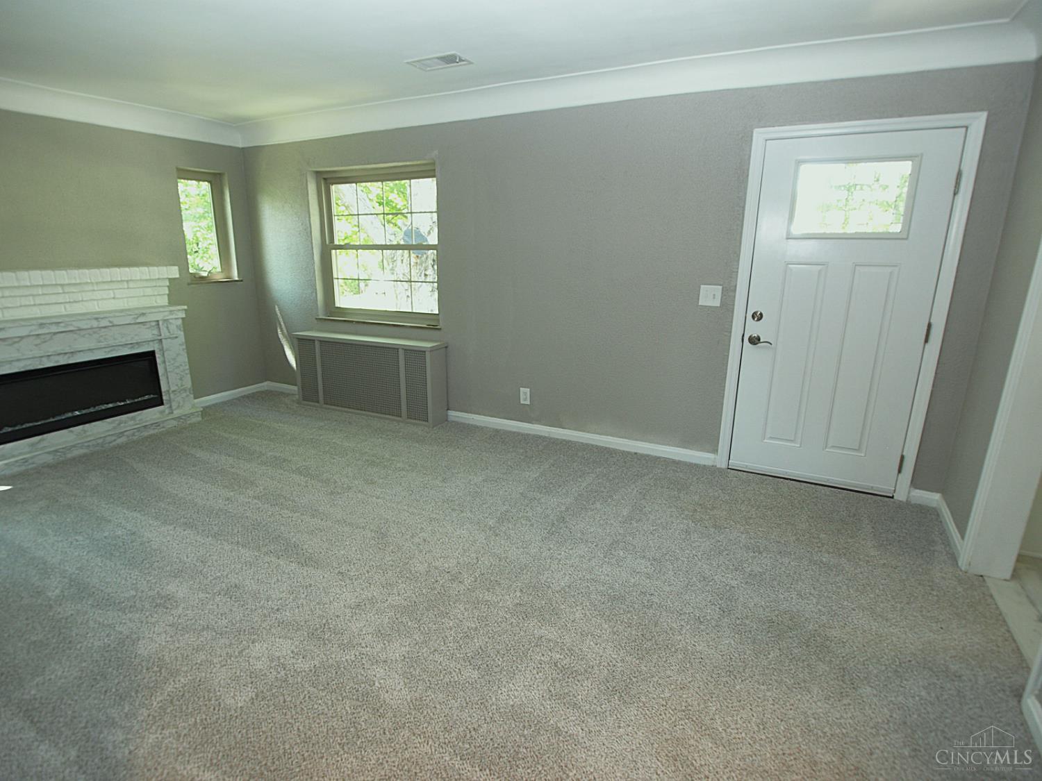 3527 Reemelin Road Cincinnati, OH 45211 - Photo 4 of 40 Gallery Image 4