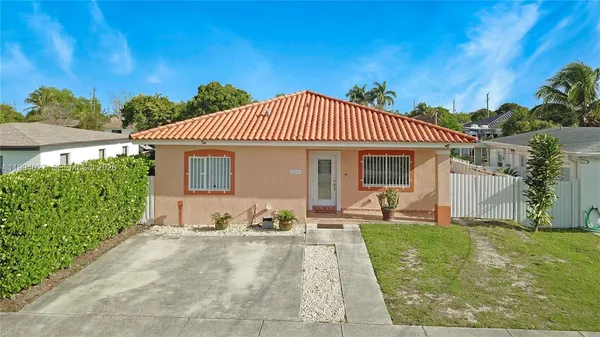 $530,000 | 12245 Southwest 218th Street, Miami, FL 33170