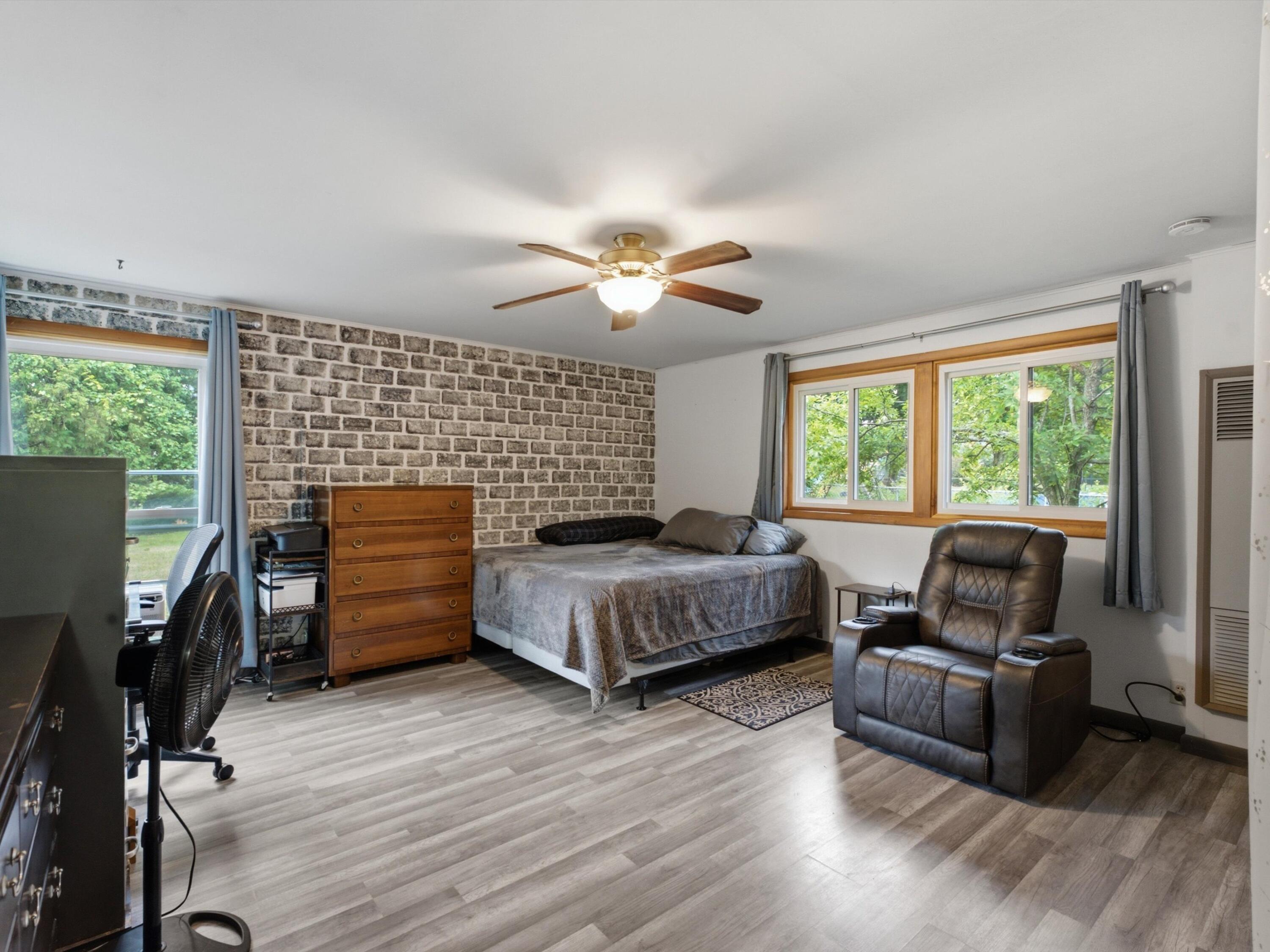 2830 35th Street Two Rivers, WI 54241 - Photo 17 of 32 18-DSC01159