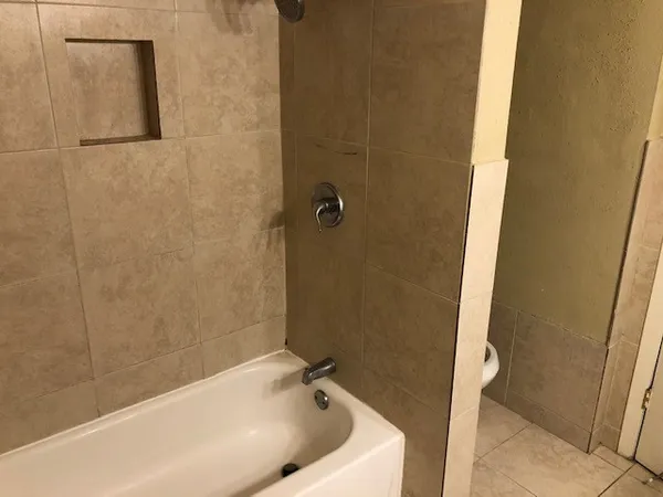 $1,250 | 1901 South Voss Road, Unit 61, Houston, TX 77057