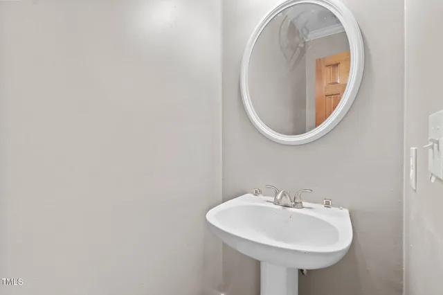 $3,295 | 1008 West Sterlington Place, Apex, NC 27502