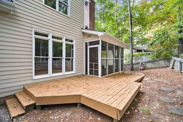 $3,295 | 1008 West Sterlington Place, Apex, NC 27502