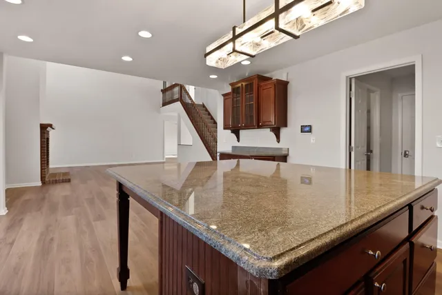 $569,000 | 283 Hawkwood Drive, Valparaiso, IN 46385