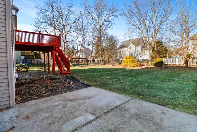 $569,000 | 283 Hawkwood Drive, Valparaiso, IN 46385