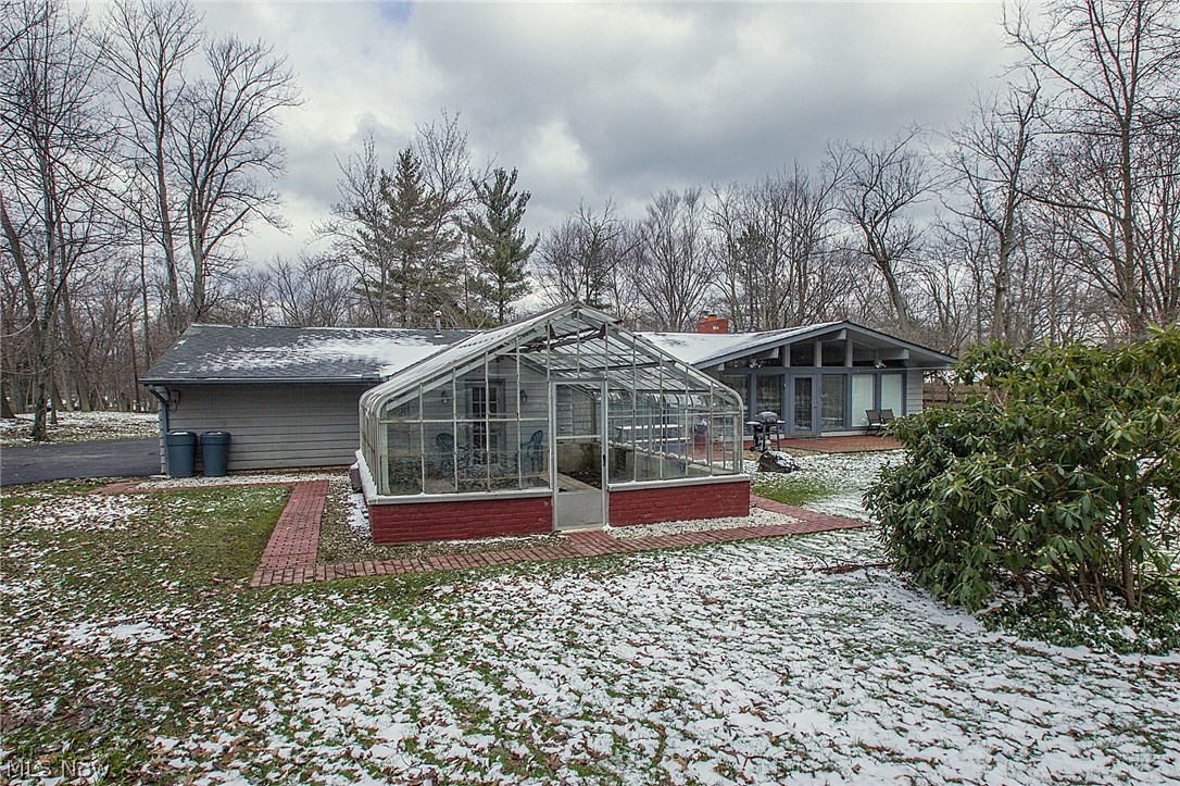 29150 South Woodland Road Pepper Pike, OH 44124 - Photo 26 of 28