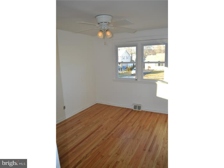 404 Yorkshire Road Cherry Hill, NJ 08034 - Photo 14 of 20