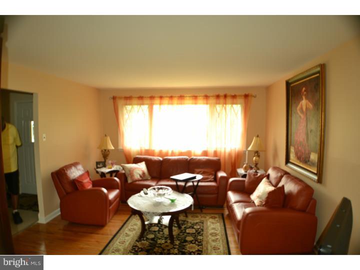 404 Yorkshire Road Cherry Hill, NJ 08034 - Photo 5 of 20